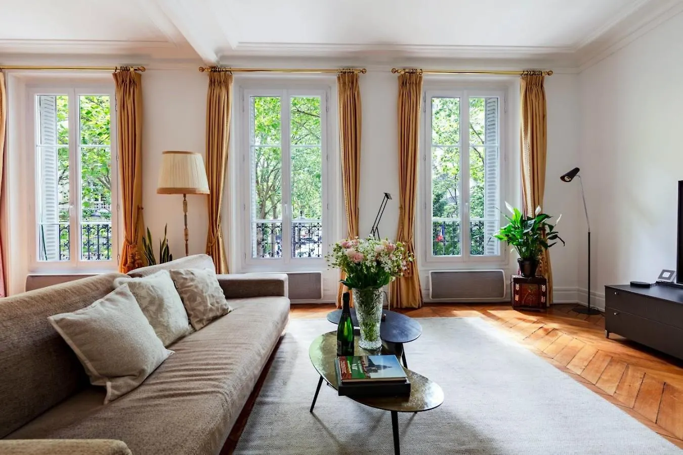 Lägenhet Charming French Style With Eiffel Tower View Prime Location Near Attractions
