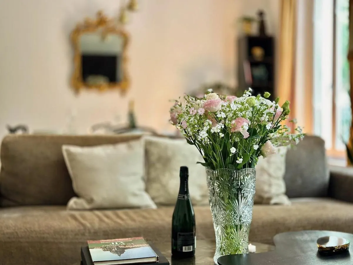 Lägenhet Charming French Style With Eiffel Tower View Prime Location Near Attractions Paris
